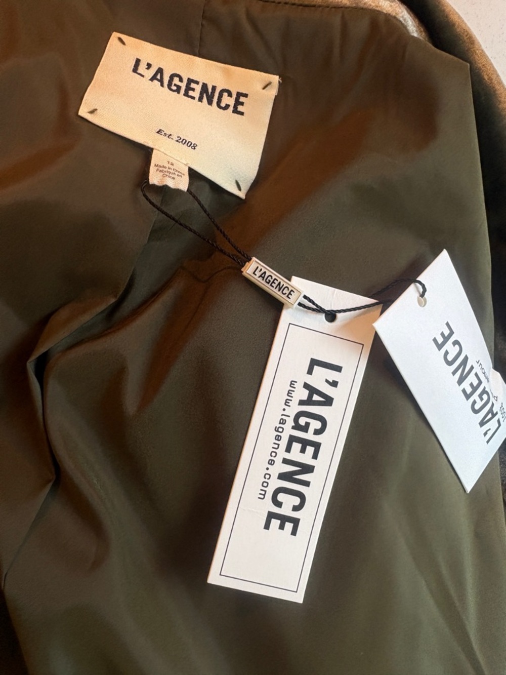 L'AGENCE Olive Velvet Single-Button Blazer - Picture 10 of 13
